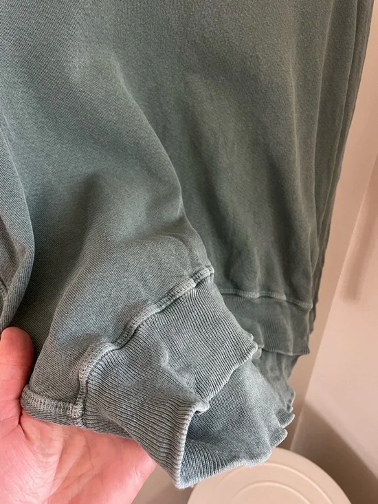 The GREAT V Neck Raglan Vintage Style Sweatshirt Green Size 0 or XS - Picture 10 of 10